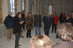 Architect Kees Versluis van het Bossche architectenbureau De Twee Snoeken leidde de aanwezigen enthousiast rond.